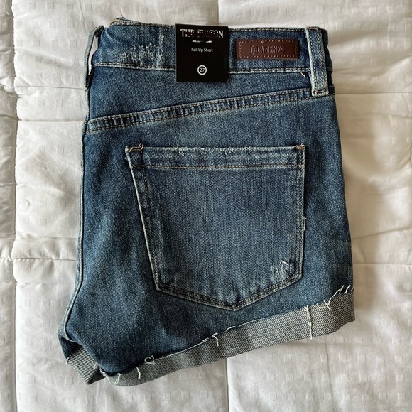 BLANK NYC The Fulton Distressed Roll Up Denim Jean Short NWT 27” - Picture 11 of 16